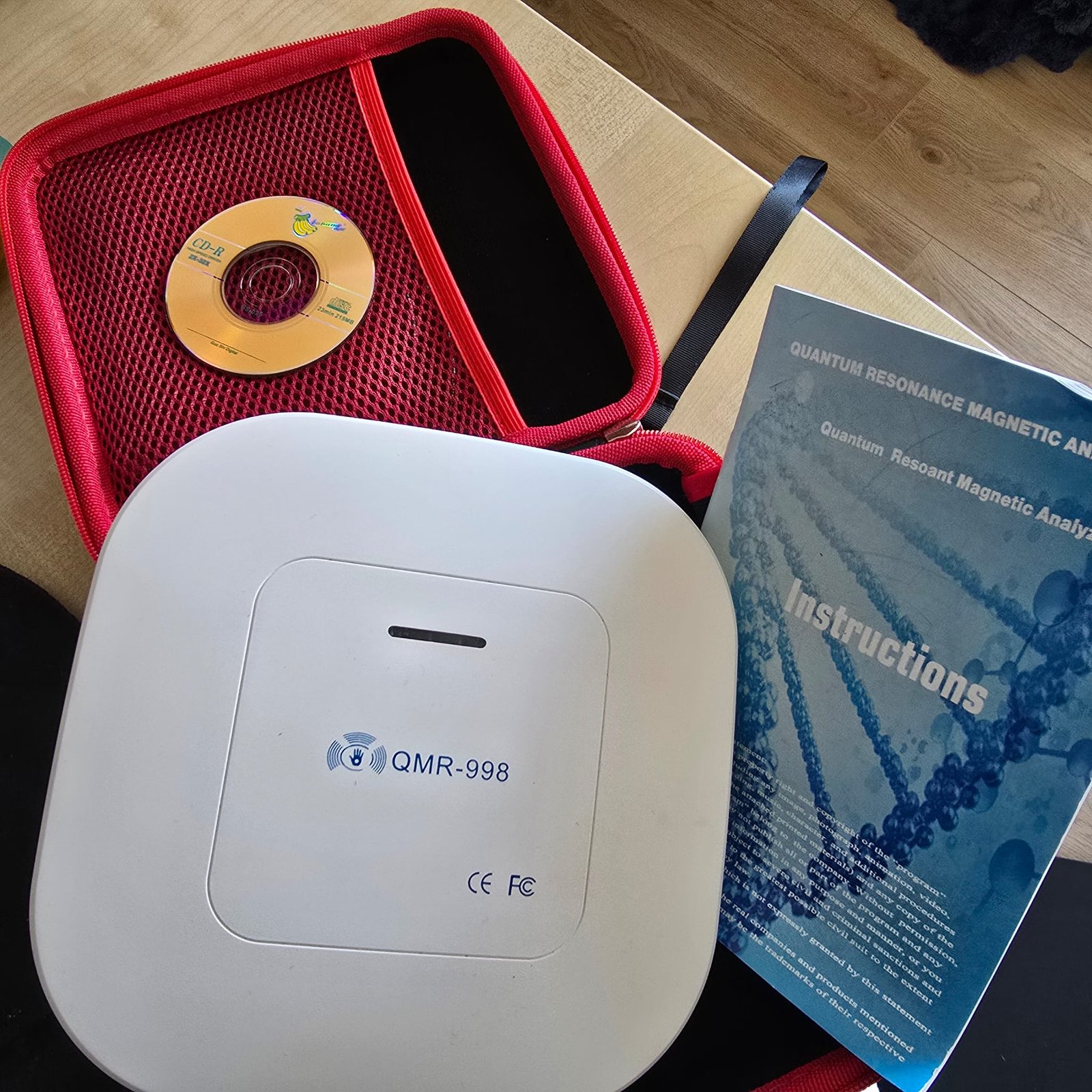 quantum resonance magnetic analyzer