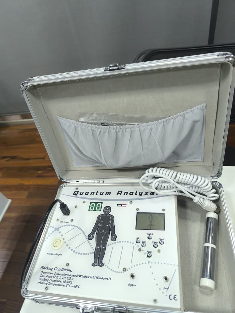 quantum resonance magnetic analyzer